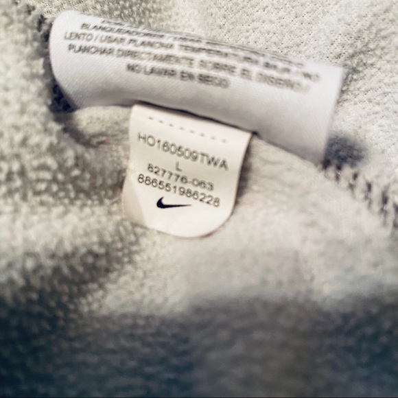 Nike Boys Gray Dri Fit Hoodie Large (14-16) - Picture 8 of 12